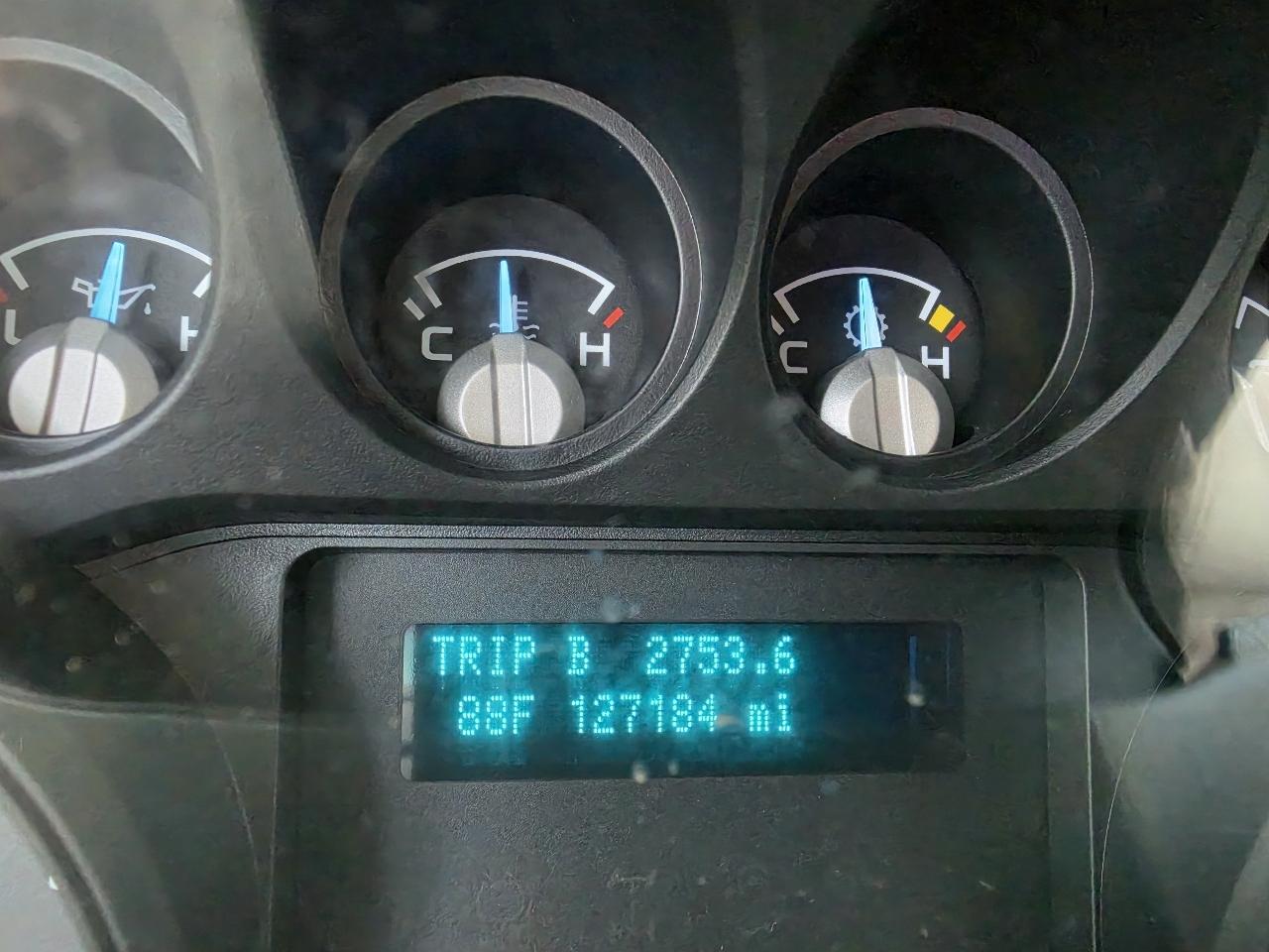 Ford Super Duty F-250 SRW 2WD Reg Cab 137" XLT 2013