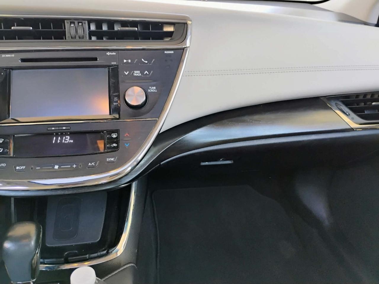 Toyota Avalon Hybrid Limited (Natl) 2018