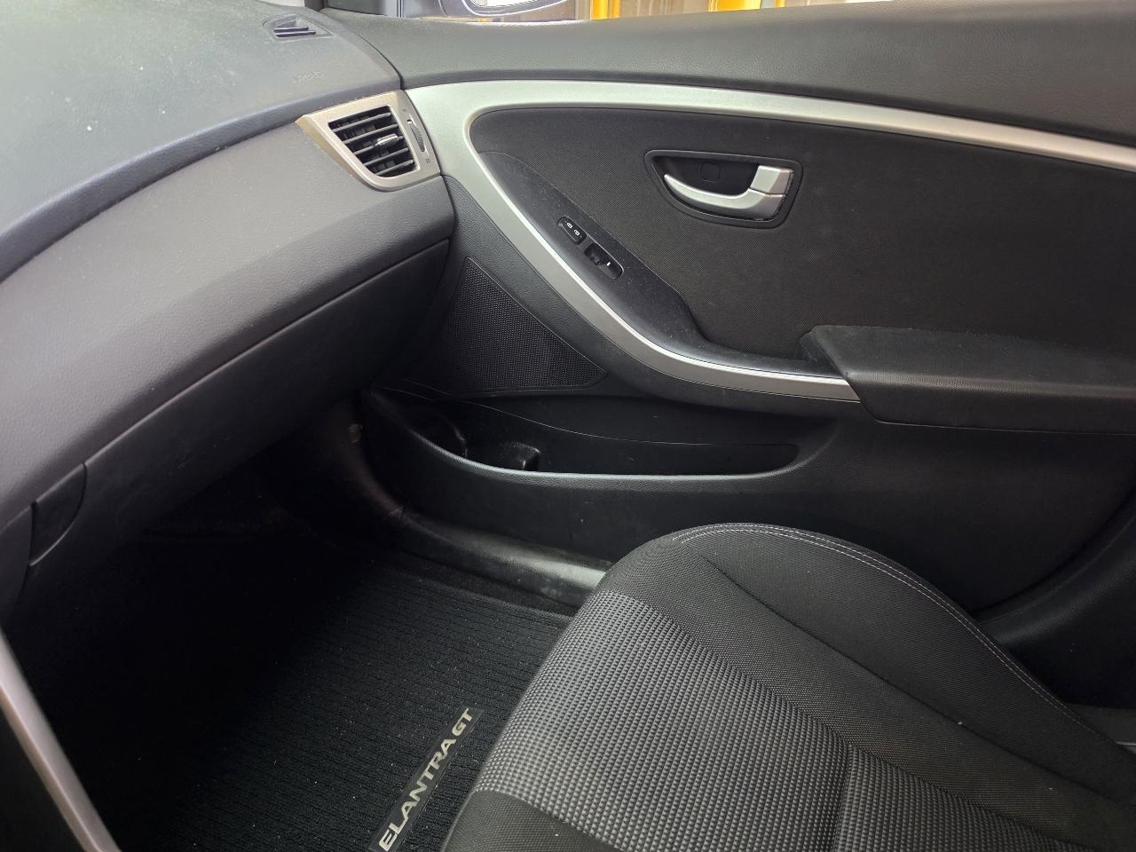 Hyundai Elantra GT 5dr HB Auto 2016