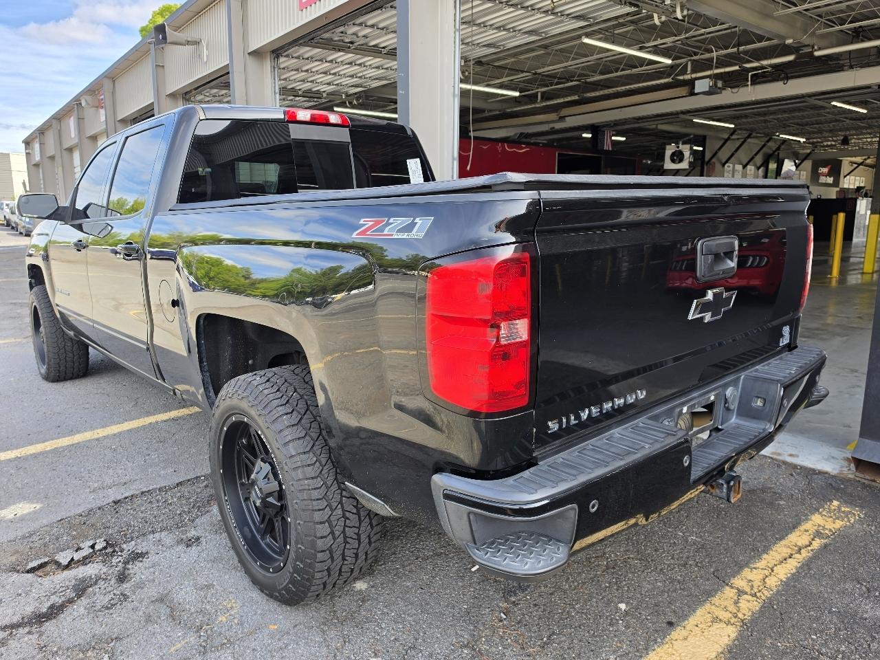 Chevrolet Silverado 1500 4WD Crew Cab 153.0" LT w/2LT 2017