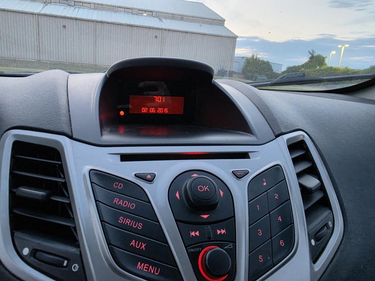 Ford Fiesta 4dr Sdn SE 2013