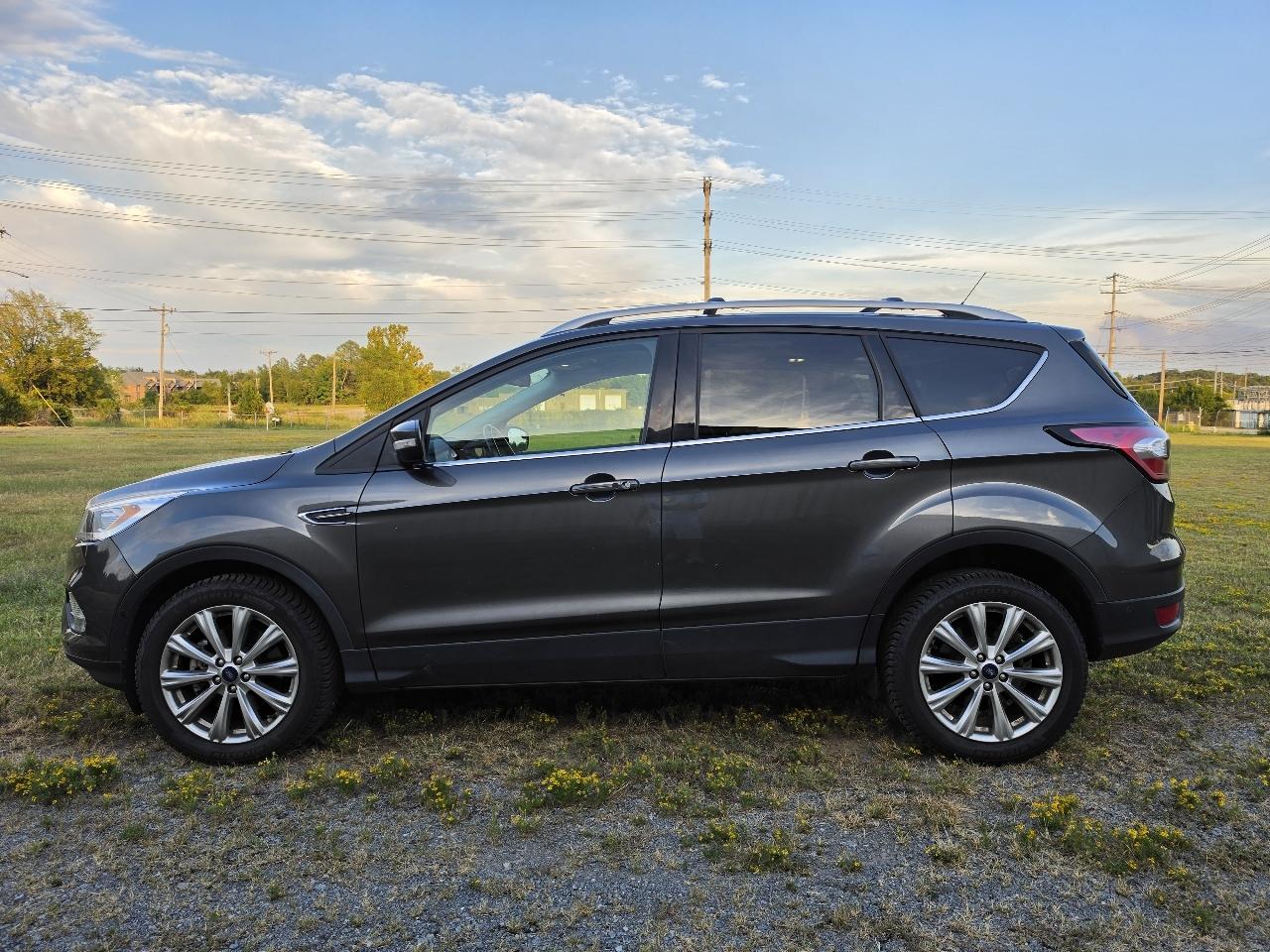 Ford Escape Titanium 4WD 2018