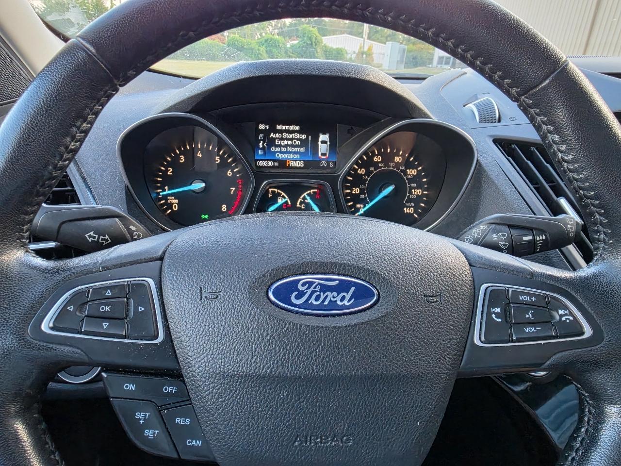 Ford Escape Titanium 4WD 2018