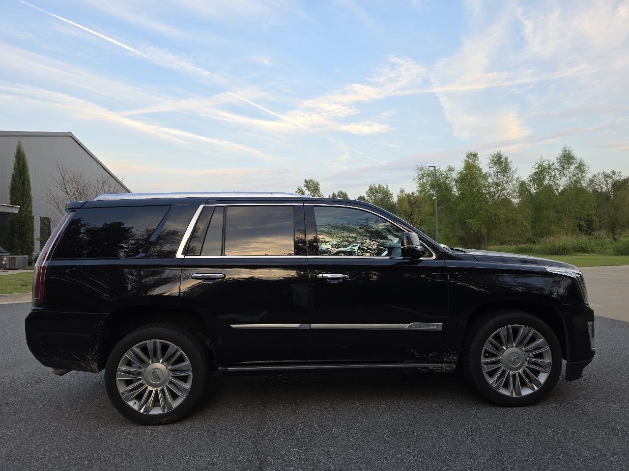 Cadillac Escalade 4WD 4dr Platinum 2018