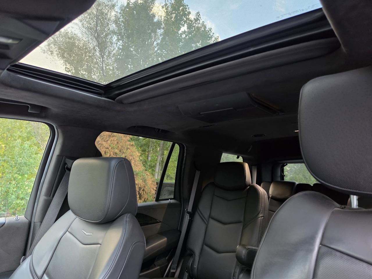 Cadillac Escalade 4WD 4dr Platinum 2018