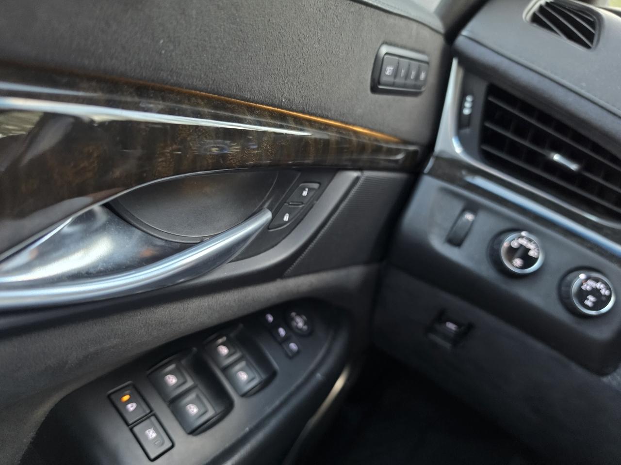 Cadillac Escalade 4WD 4dr Platinum 2018
