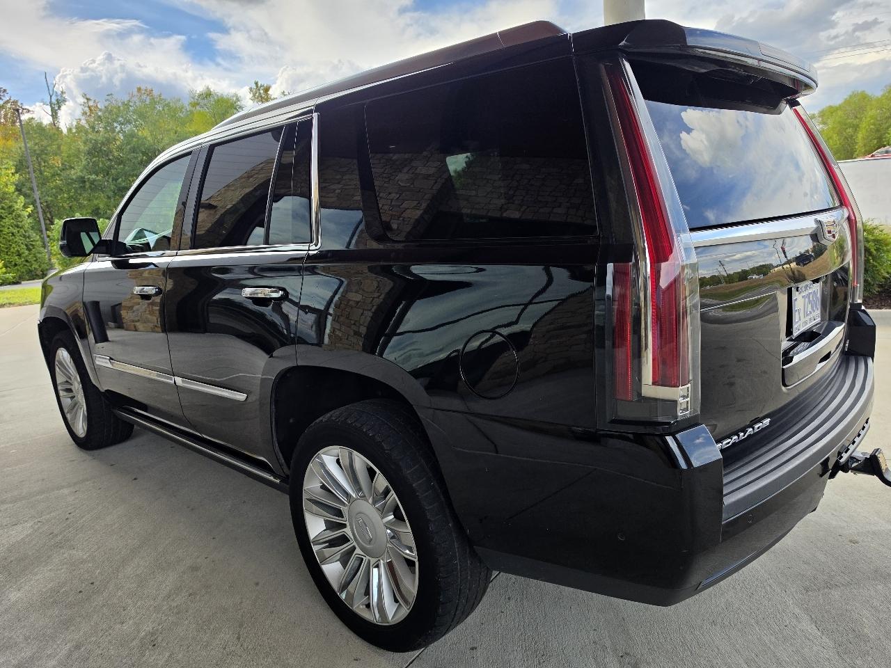Cadillac Escalade 4WD 4dr Platinum 2018