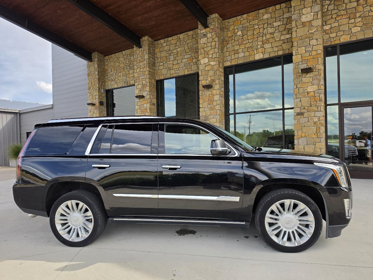 Cadillac Escalade 4WD 4dr Platinum 2018