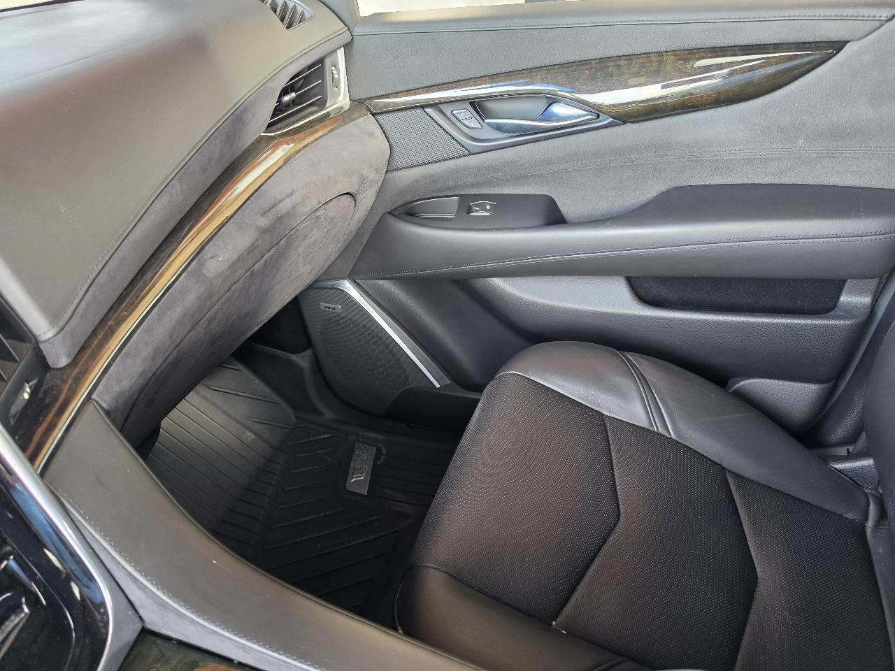 Cadillac Escalade 4WD 4dr Platinum 2018