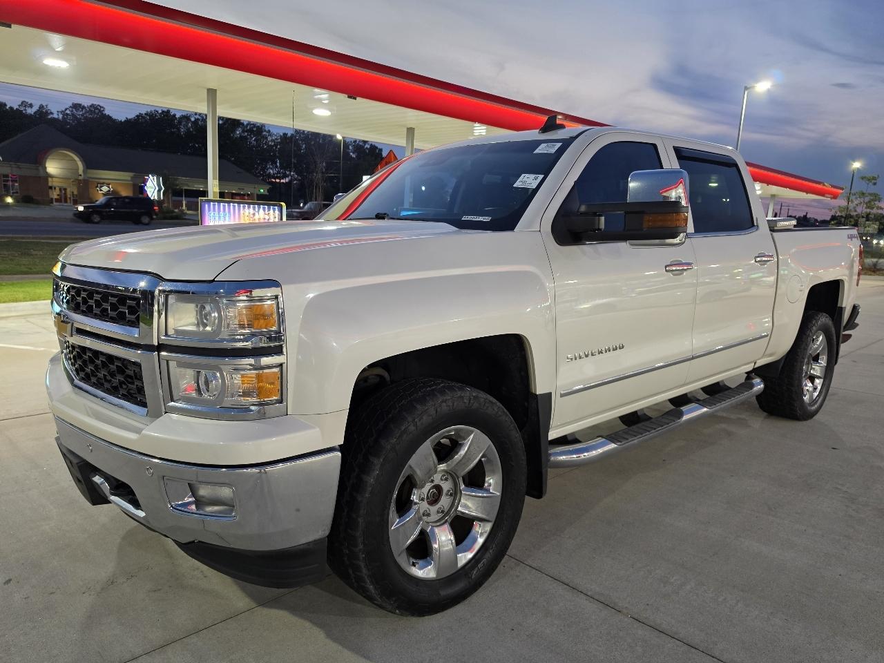 Chevrolet Silverado 1500 4WD Crew Cab 143.5" LTZ w/1LZ 2015