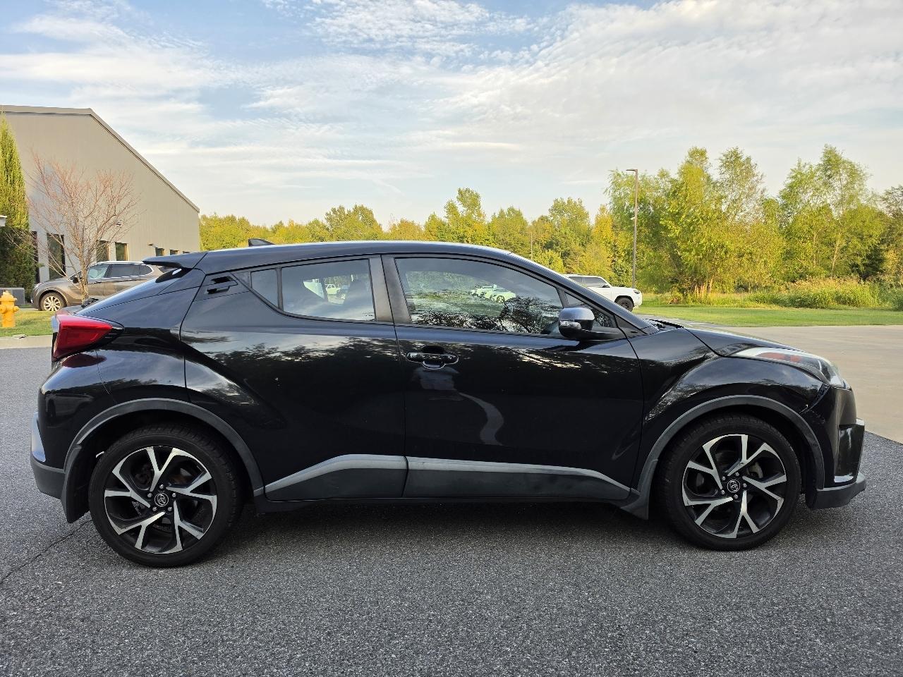 Toyota C-HR XLE FWD (Natl) 2018