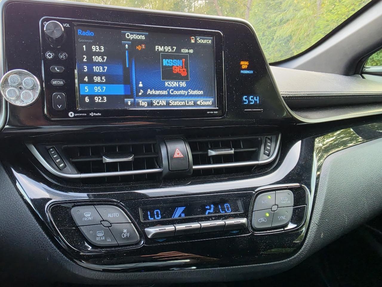 Toyota C-HR XLE FWD (Natl) 2018