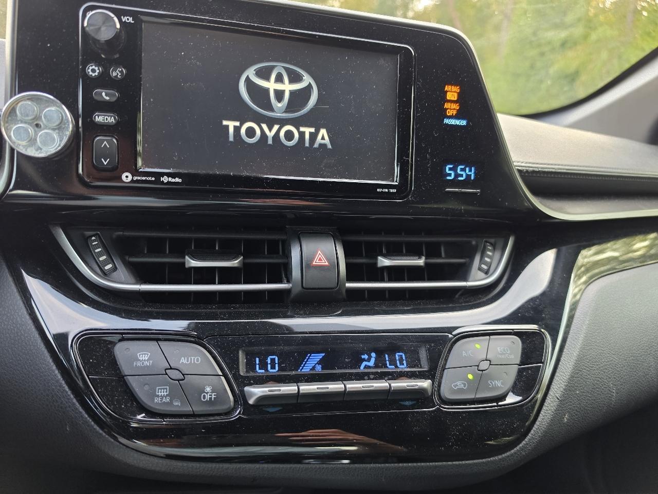 Toyota C-HR XLE FWD (Natl) 2018