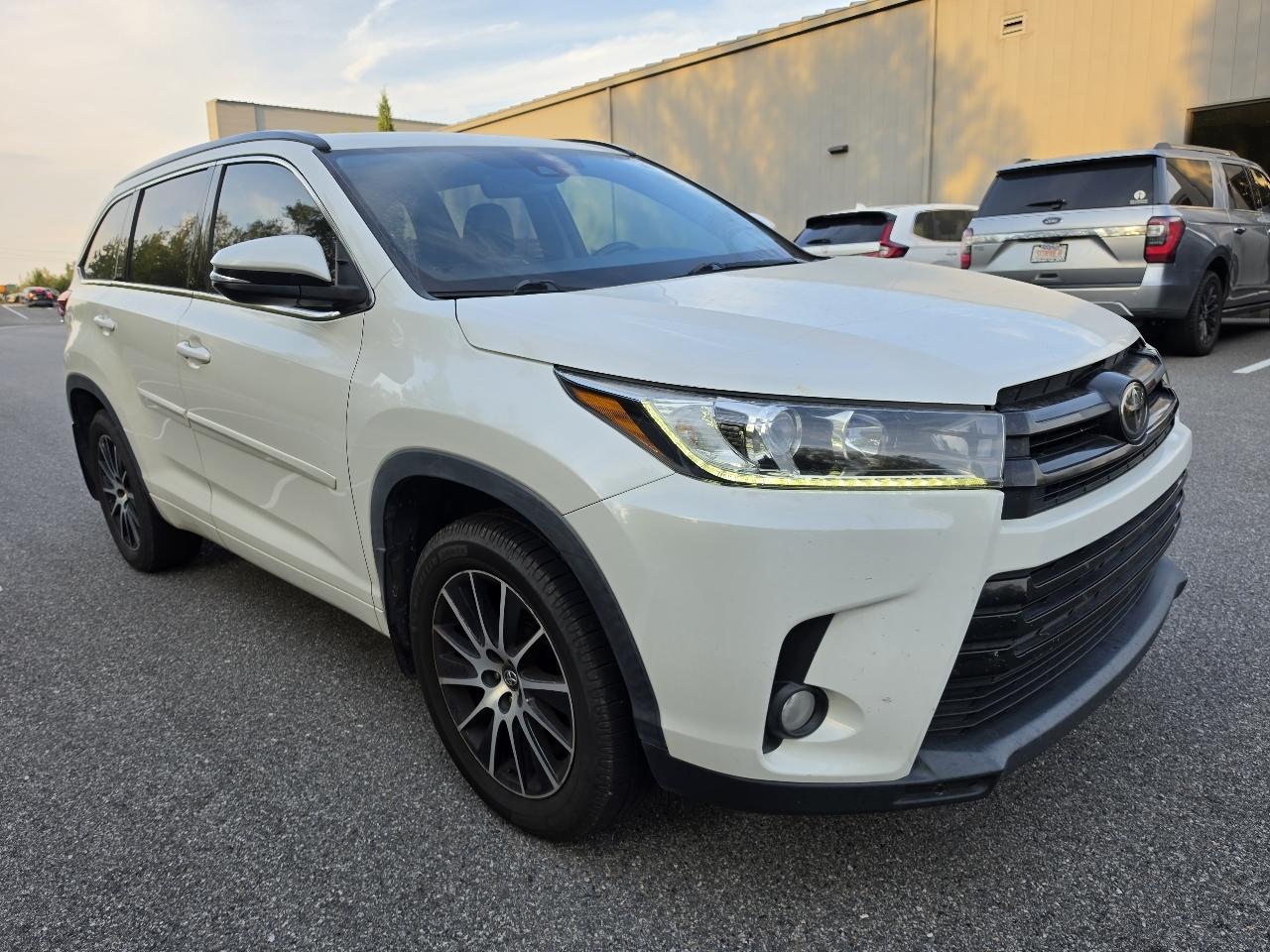 2018 Toyota Highlander SE
