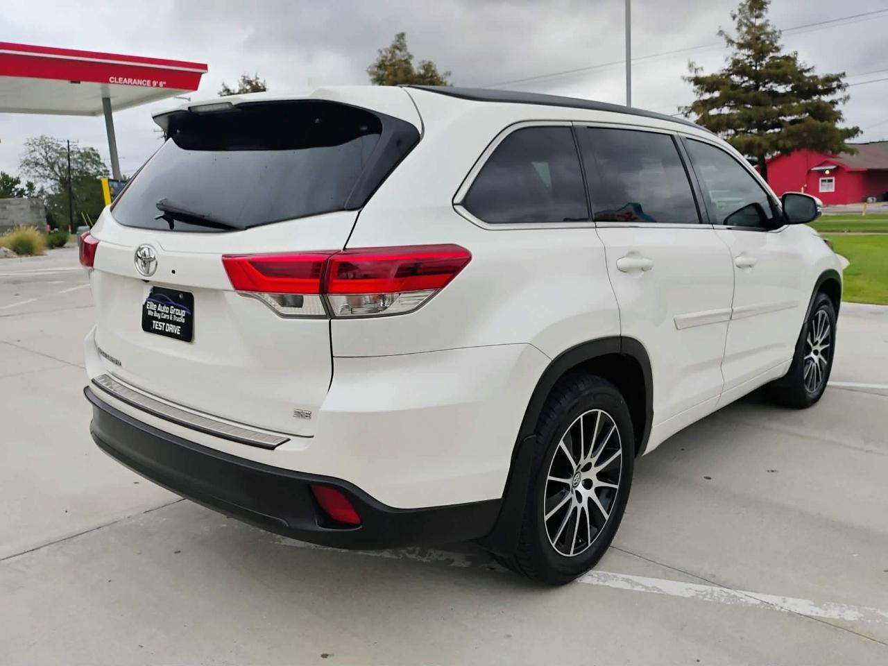Toyota Highlander XLE V6 FWD (Natl) 2018