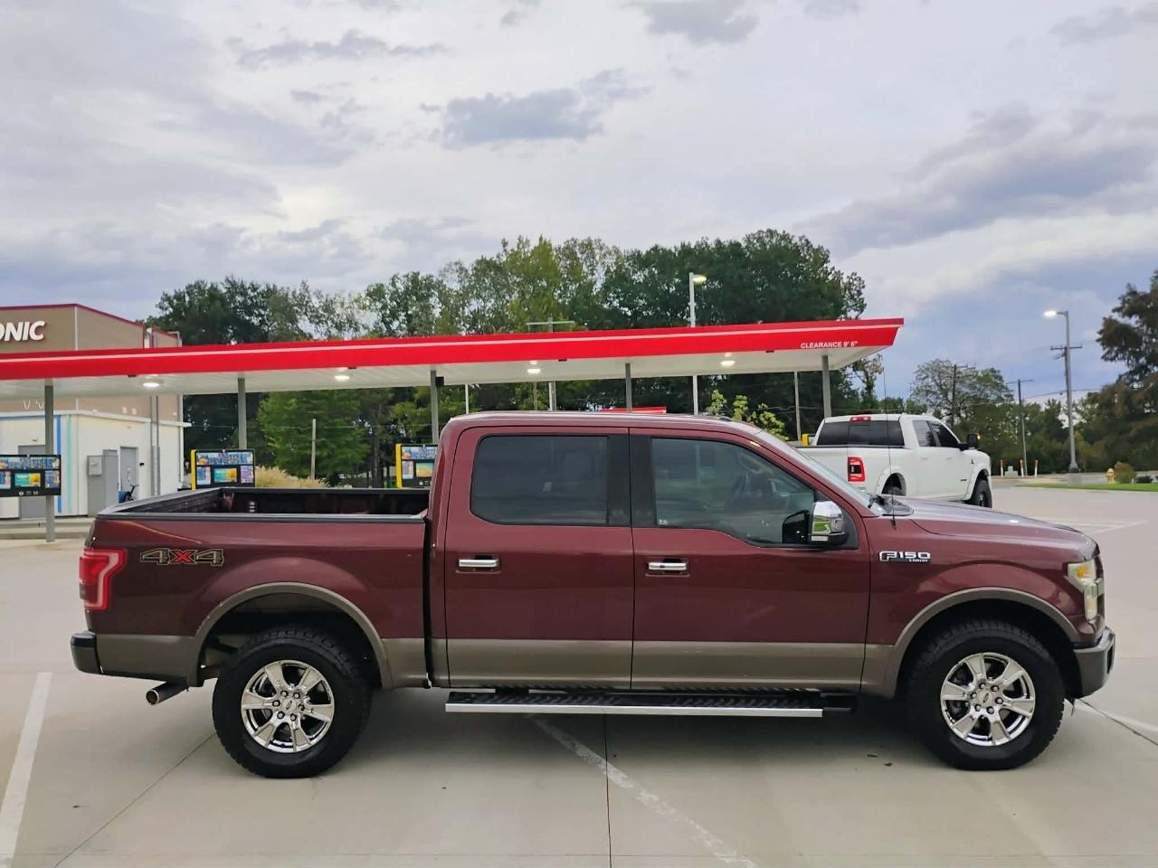 Ford F-150 4WD SuperCrew 139" Lariat 2015