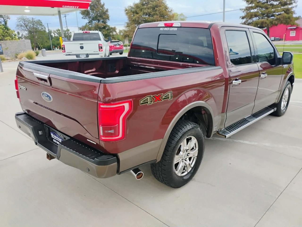 Ford F-150 4WD SuperCrew 139" Lariat 2015