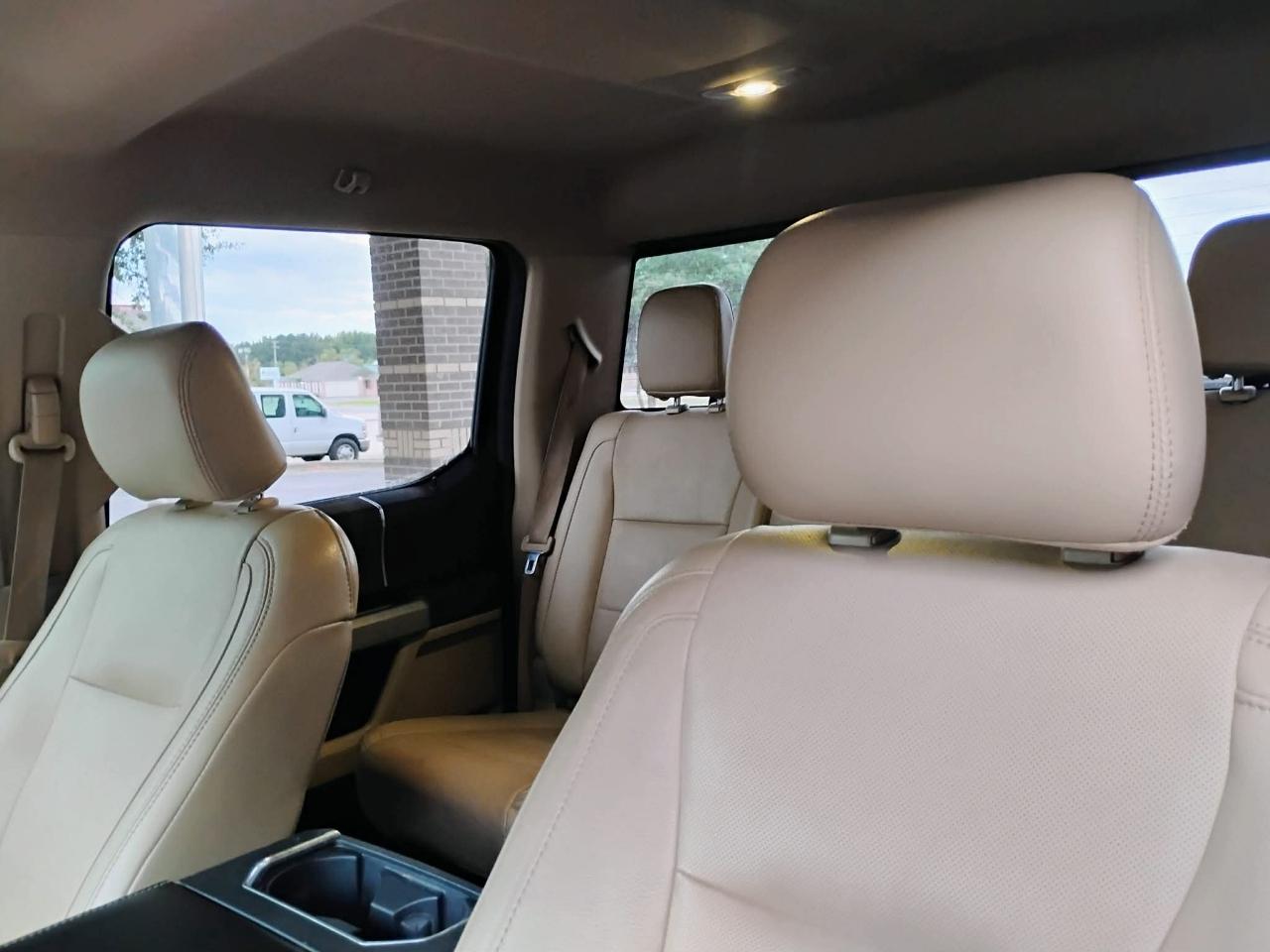 Ford F-150 4WD SuperCrew 139" Lariat 2015