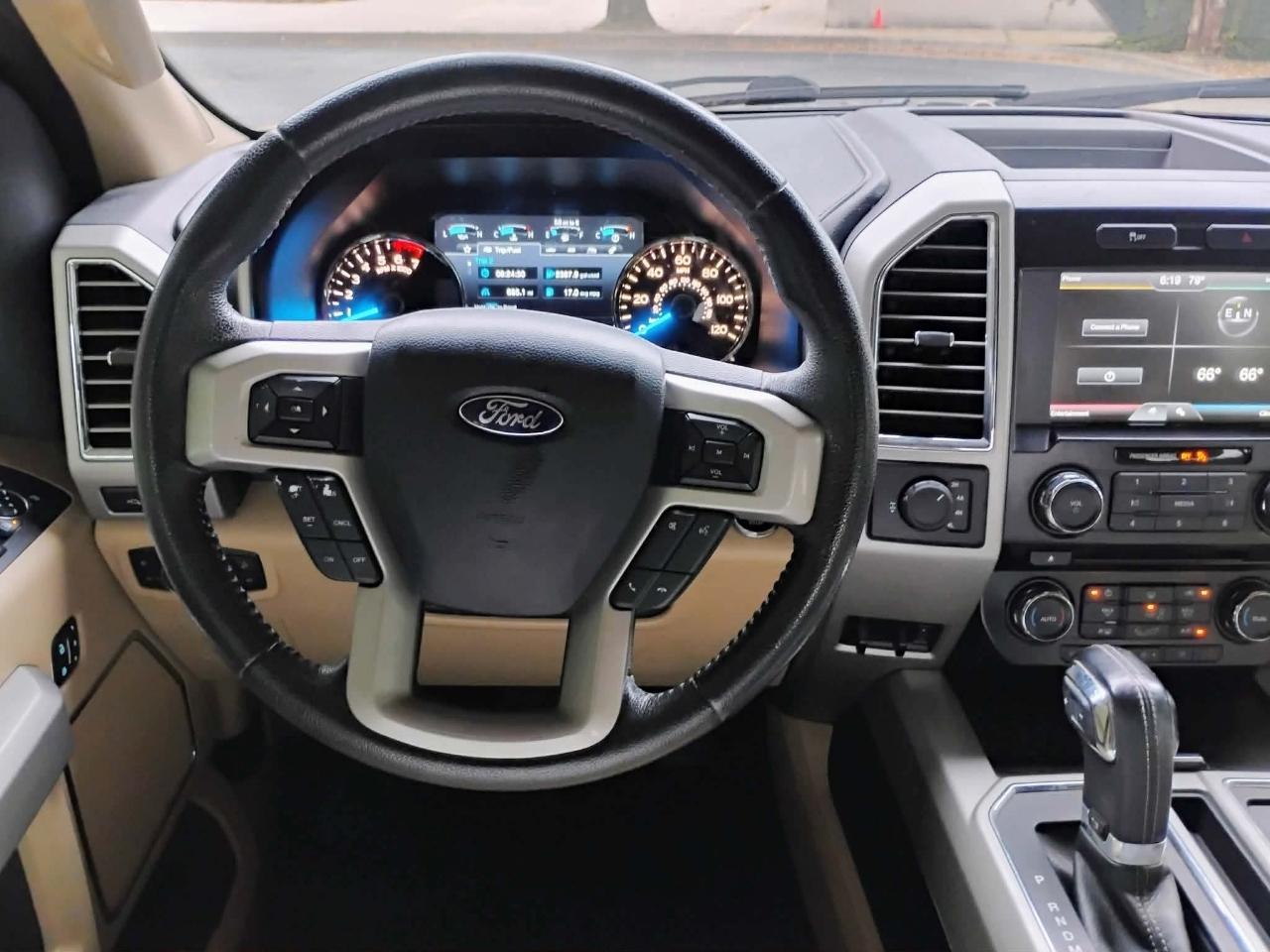 Ford F-150 4WD SuperCrew 139" Lariat 2015