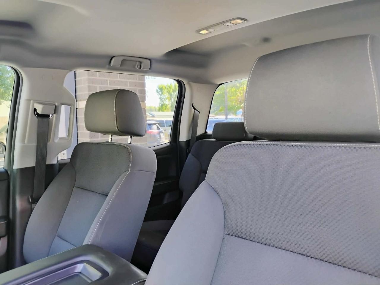 Chevrolet Silverado 1500 4WD Crew Cab 143.5" LT w/1LT 2018
