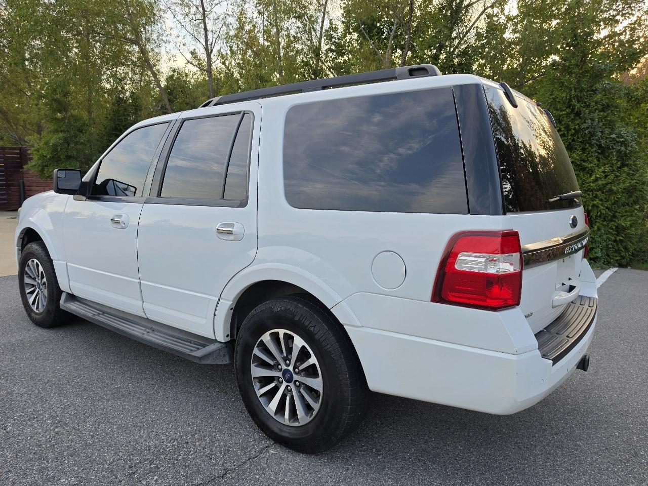 Ford Expedition 119" XLT 2017