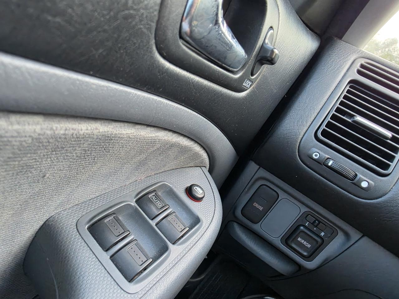 Honda Civic Sdn LX AT 2005