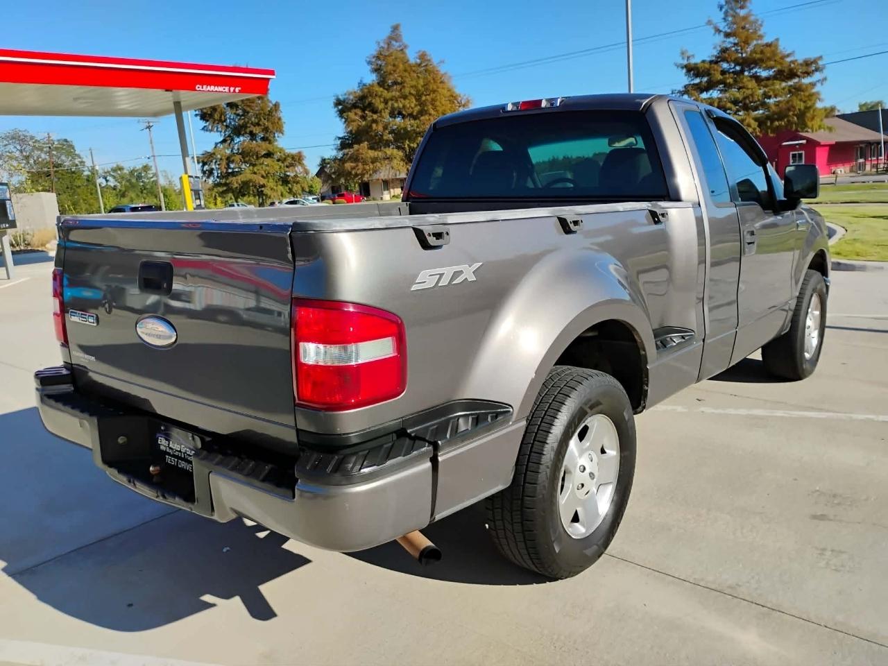 Ford F-150 2WD Reg Cab Flareside 126" STX 2006