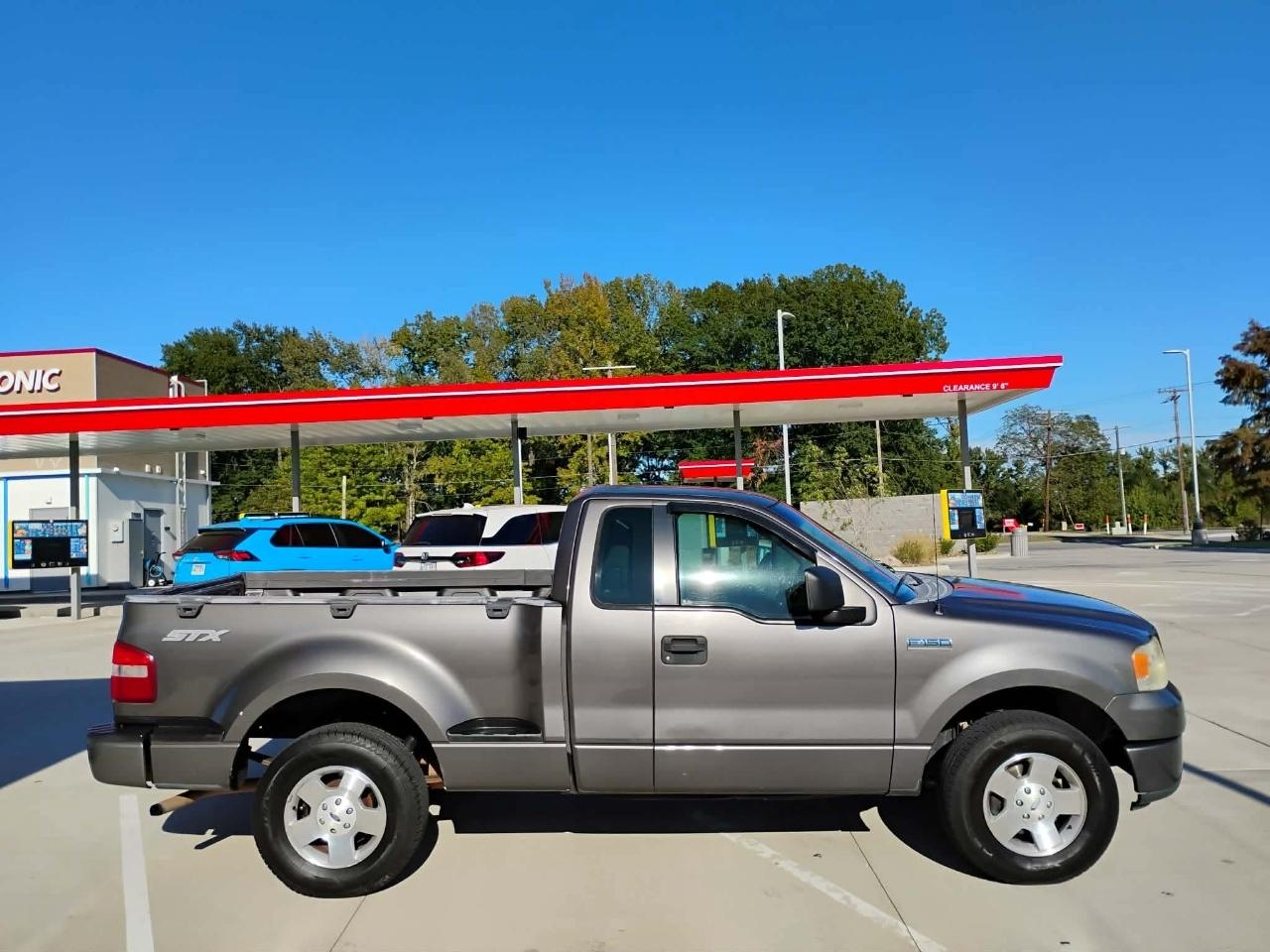 Ford F-150 2WD Reg Cab Flareside 126" STX 2006