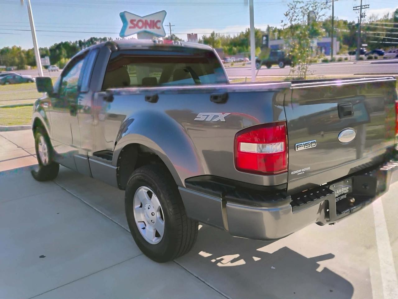 Ford F-150 2WD Reg Cab Flareside 126" STX 2006