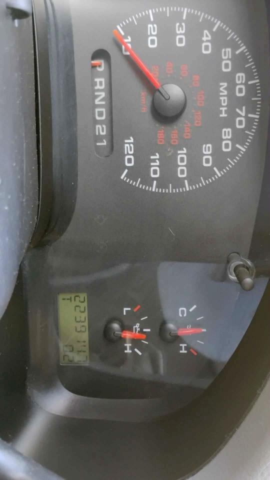 Ford F-150 2WD Reg Cab Flareside 126" STX 2006
