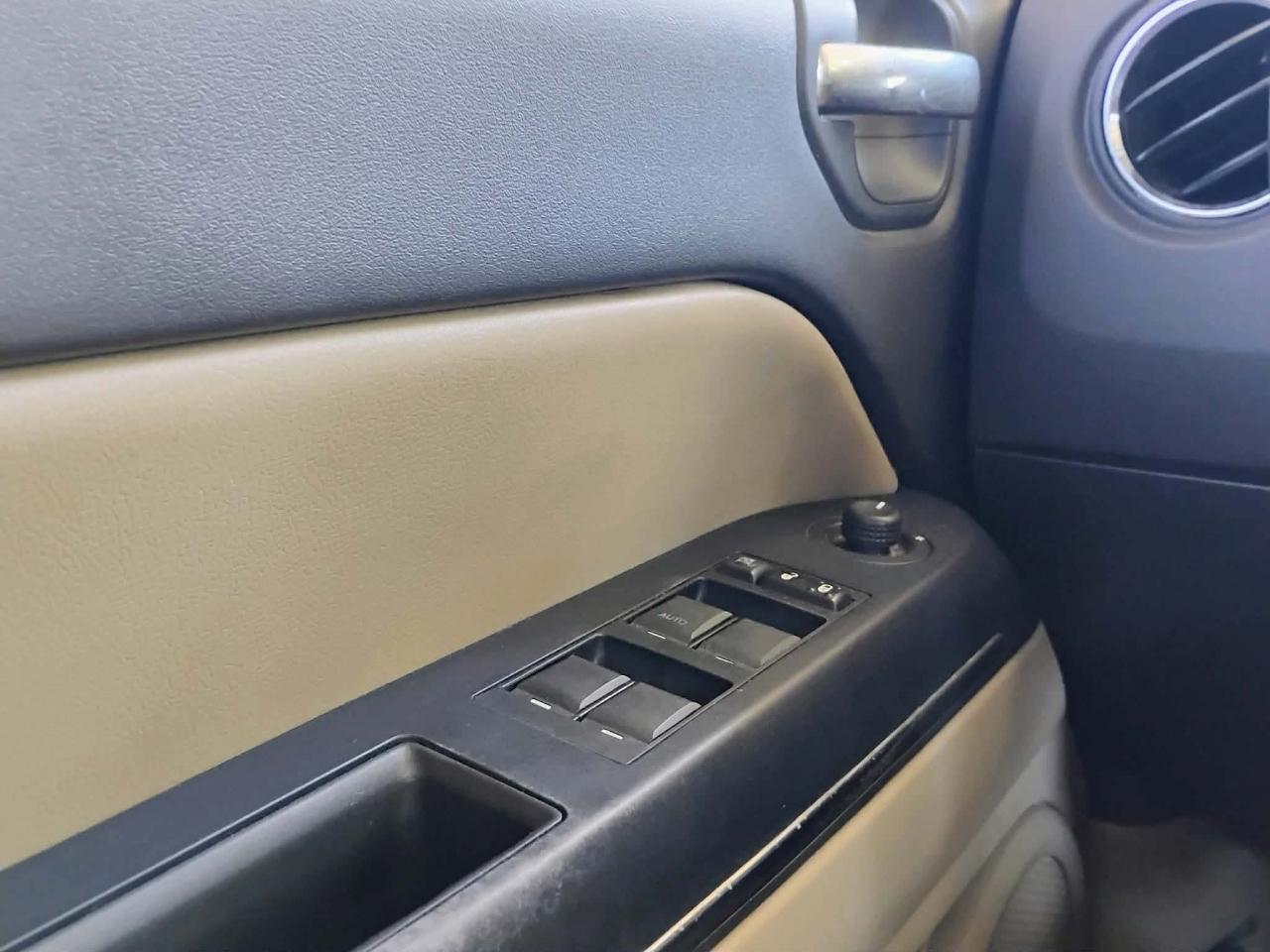 Jeep Compass FWD 4dr Limited 2012