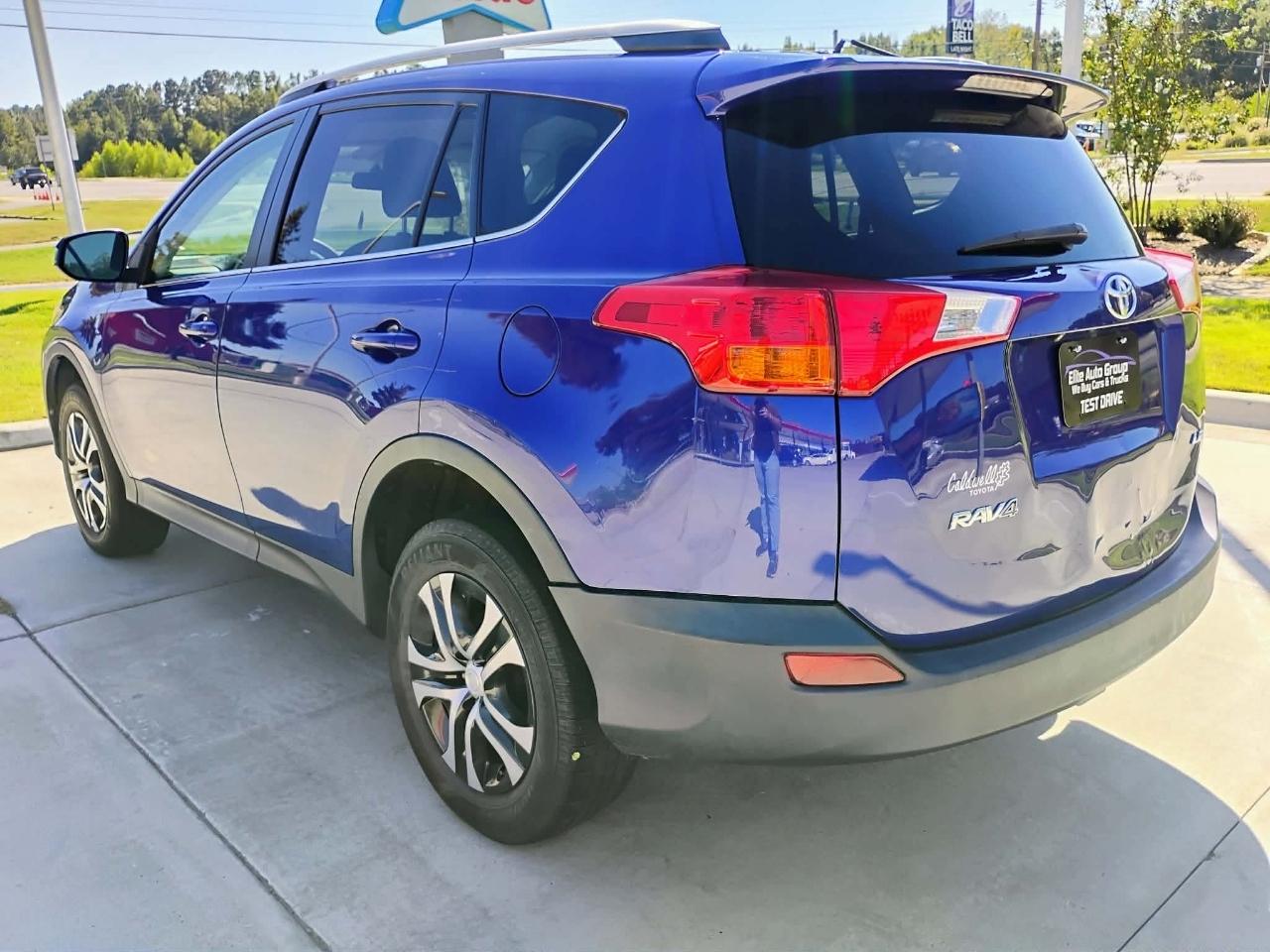 Toyota RAV4 FWD 4dr LE (Natl) 2014