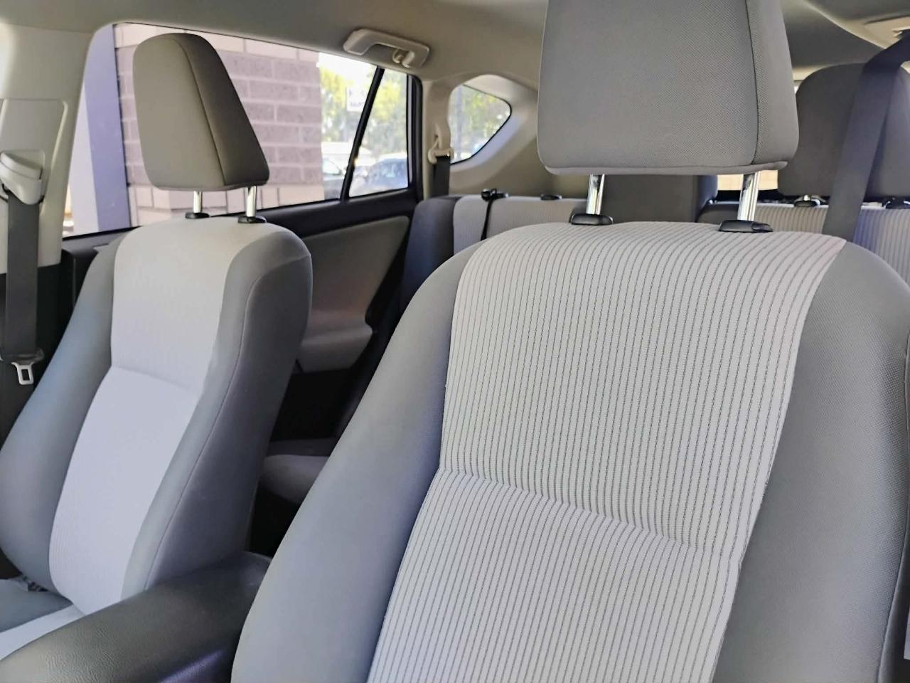Toyota RAV4 FWD 4dr LE (Natl) 2014