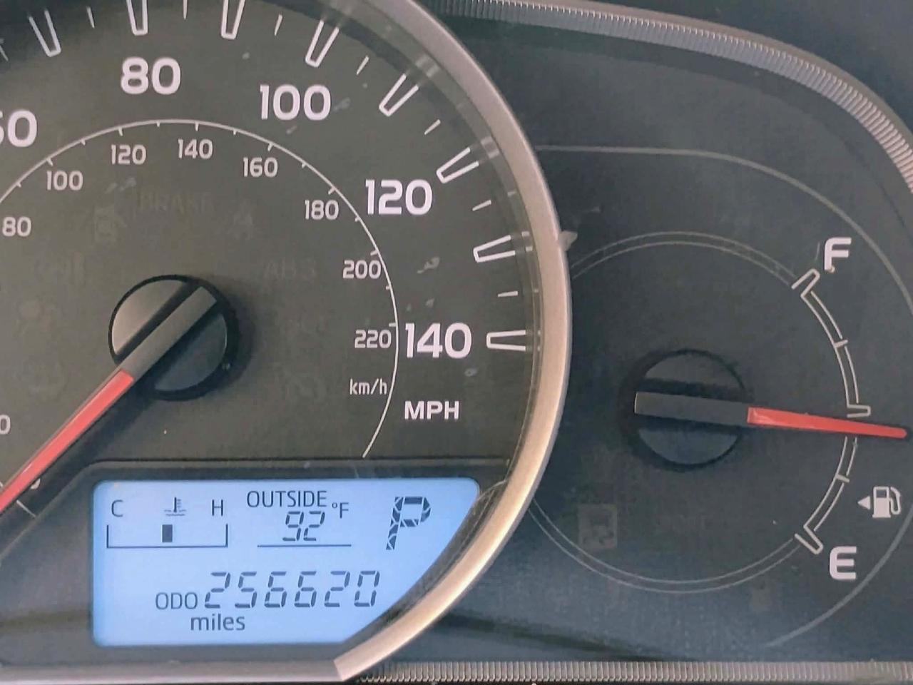 Toyota RAV4 FWD 4dr LE (Natl) 2014