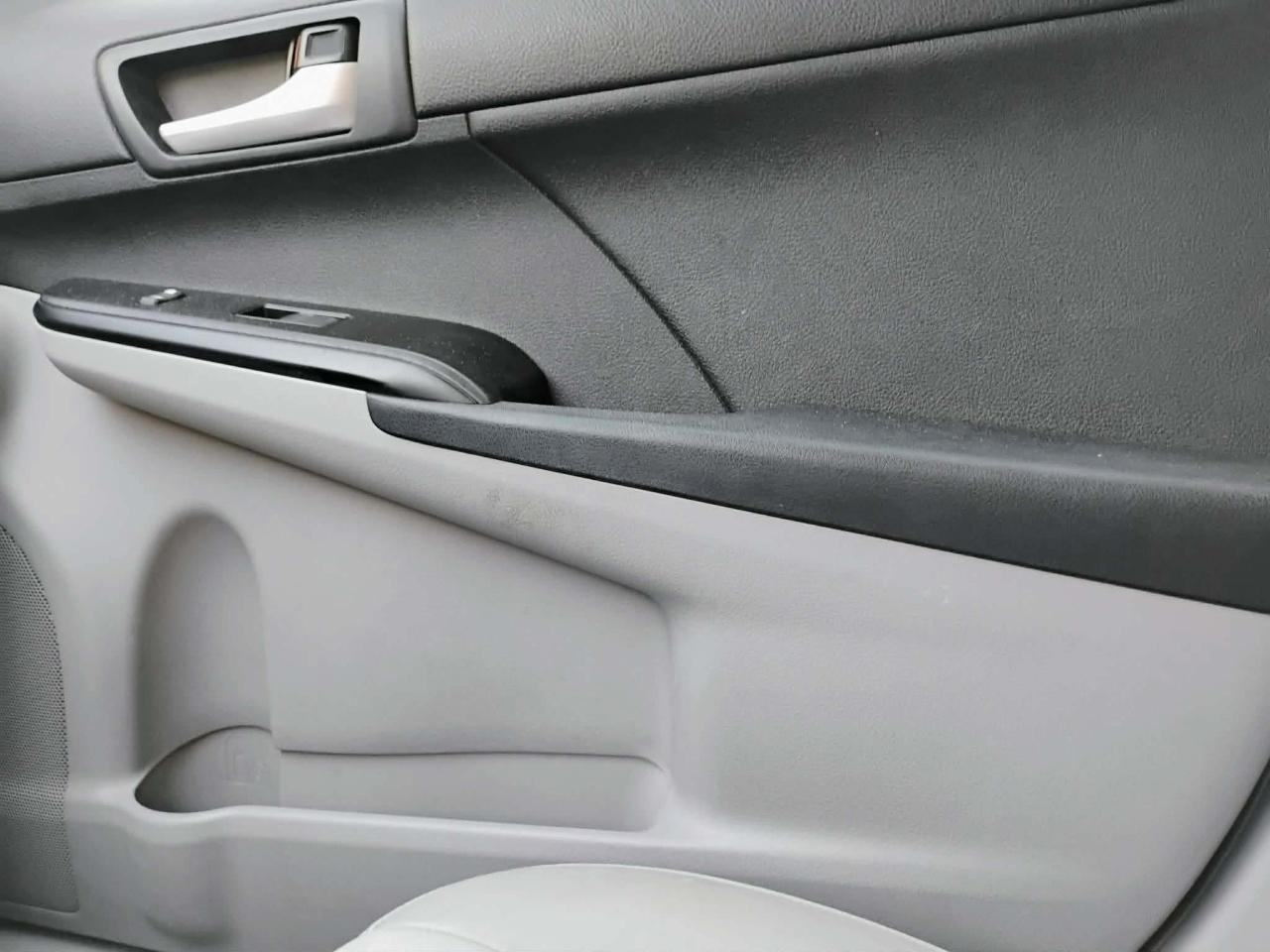 Toyota Camry 4dr Sdn I4 Auto SE Sport Limited Edition (Natl) 2012