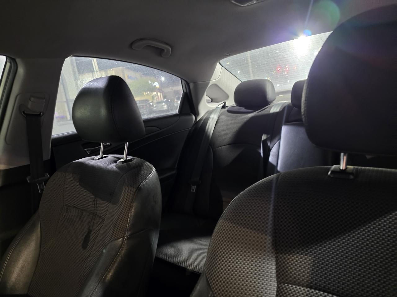 Hyundai Sonata 4dr Sdn 2.4L Auto SE 2013