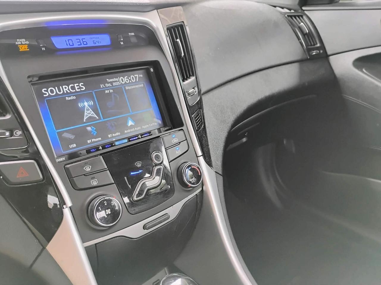 Hyundai Sonata 4dr Sdn 2.4L Auto SE 2013