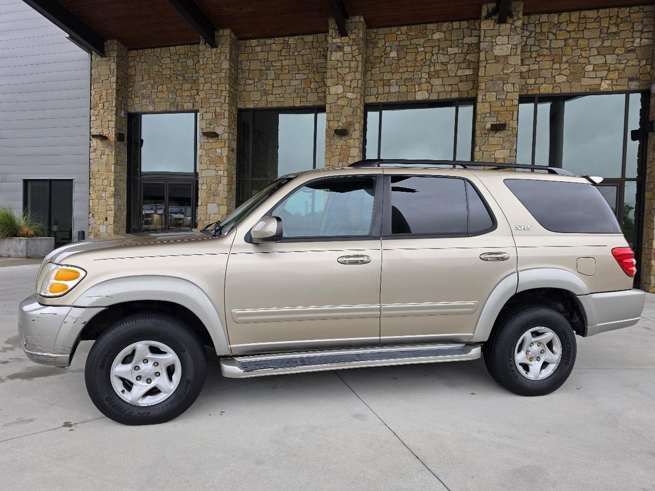 Toyota Sequoia 4dr SR5 4WD (Natl) 2002