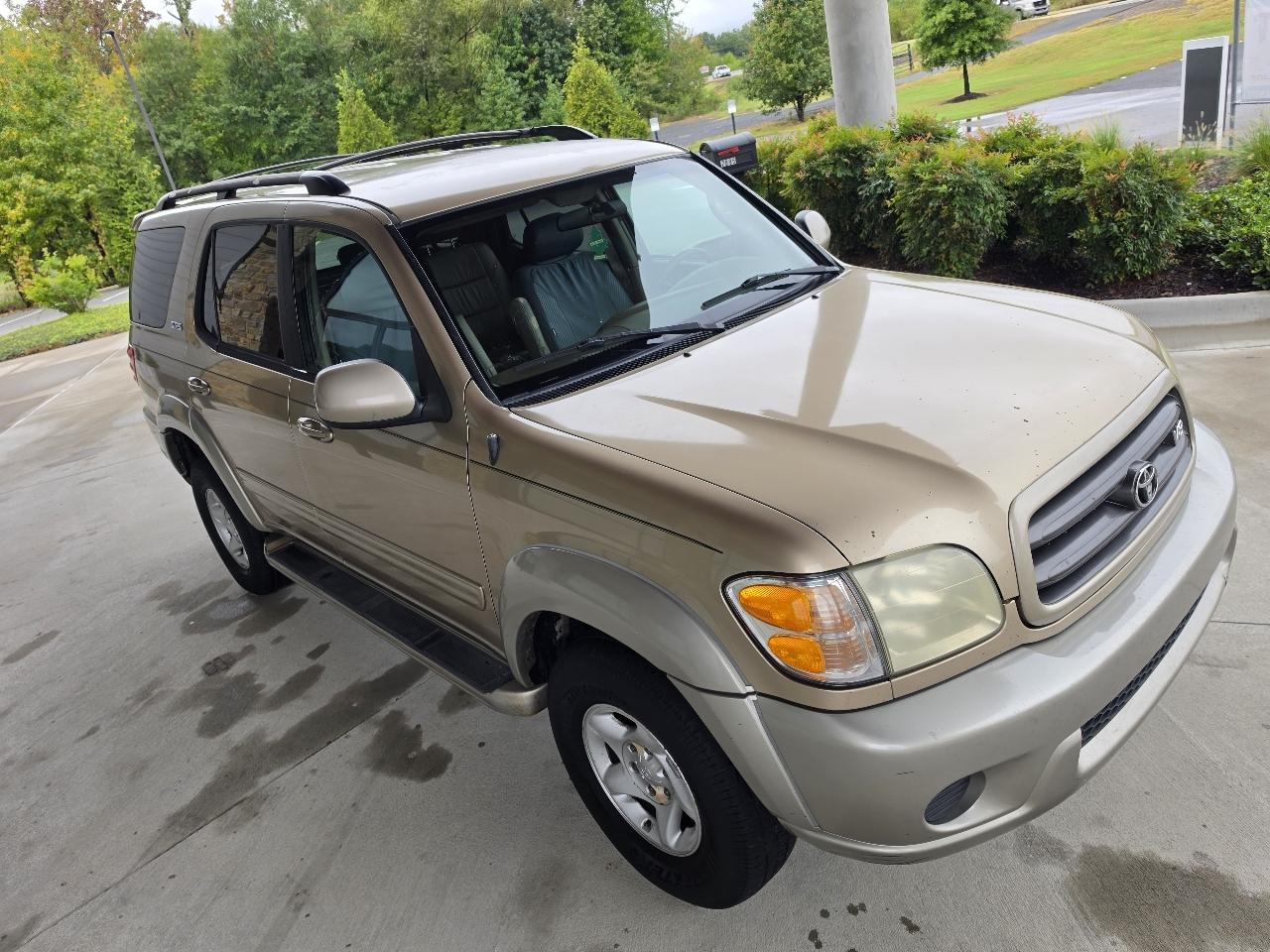 Toyota Sequoia 4dr SR5 4WD (Natl) 2002