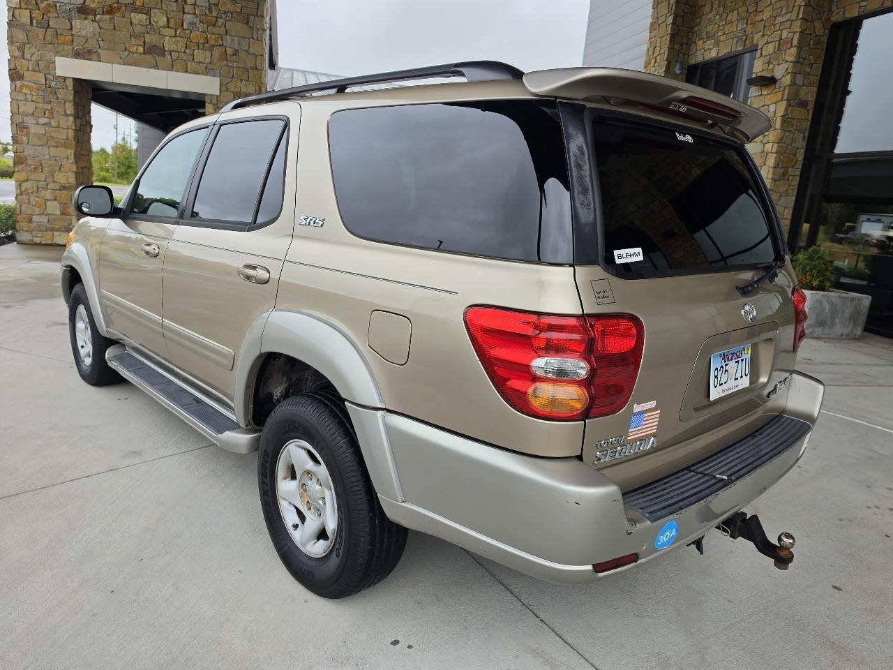 Toyota Sequoia 4dr SR5 4WD (Natl) 2002