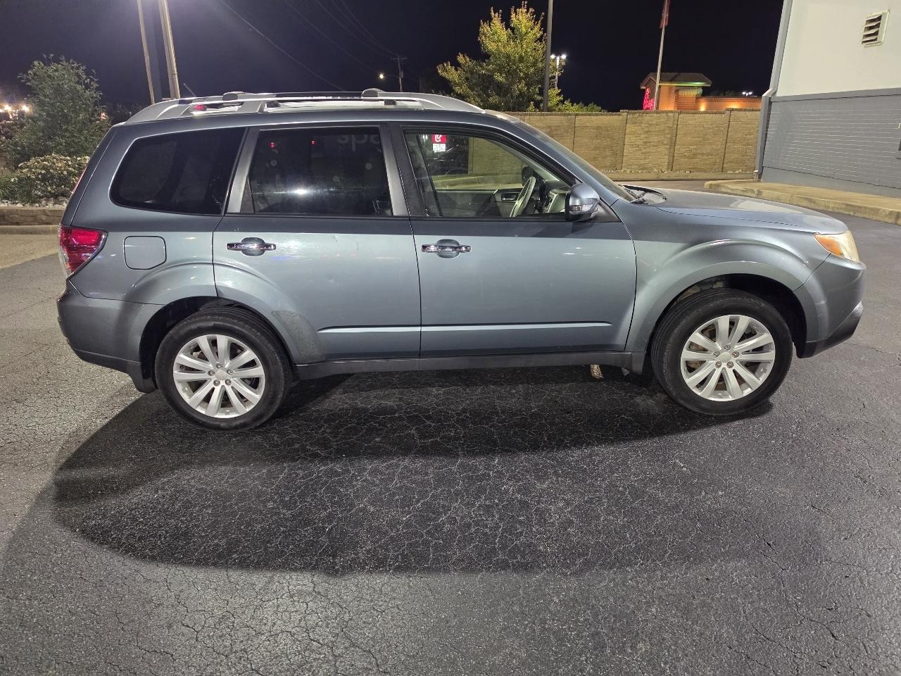 Subaru Forester 4dr Auto 2.5X Touring 2013
