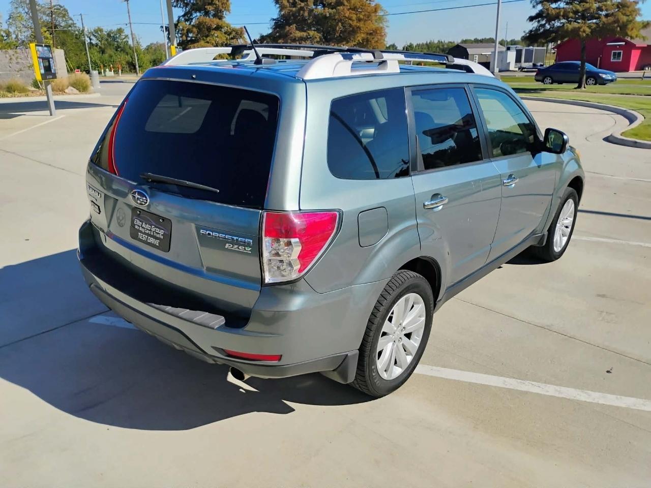 Subaru Forester 4dr Auto 2.5X Touring 2013