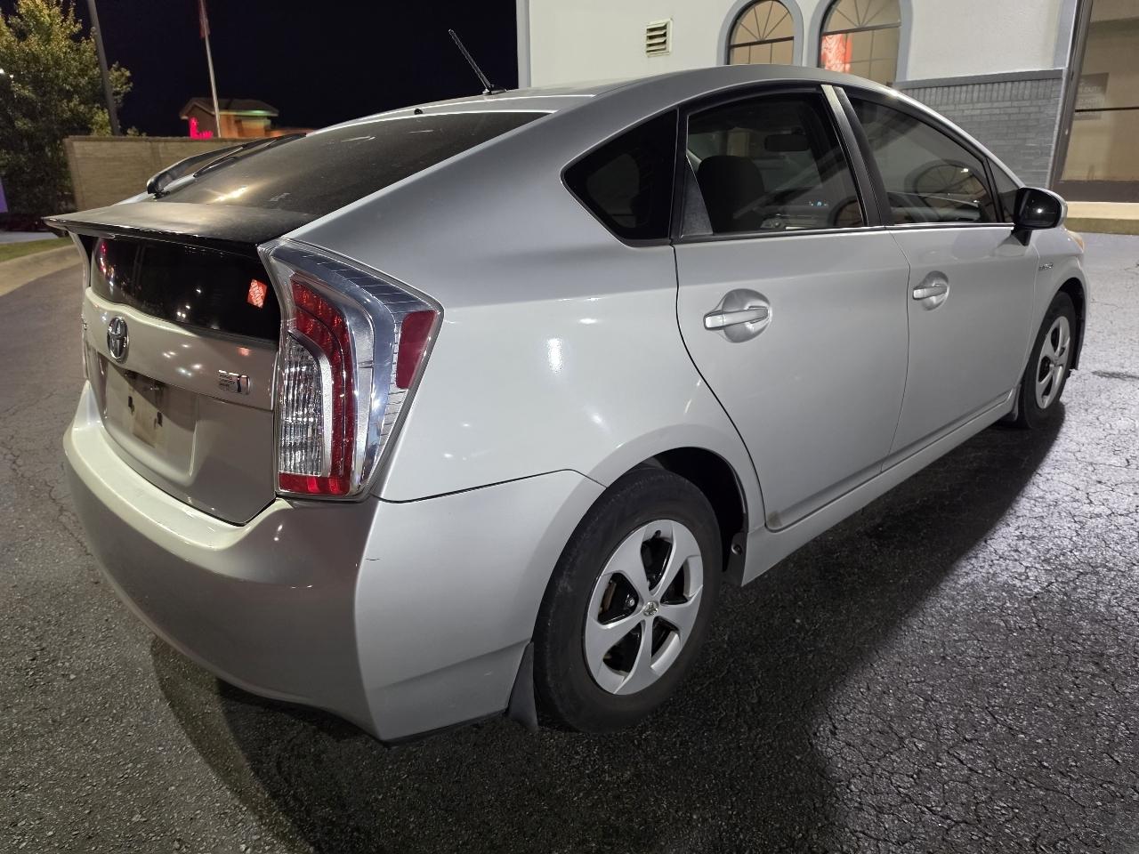 Toyota Prius 5dr HB Three (Natl) 2014