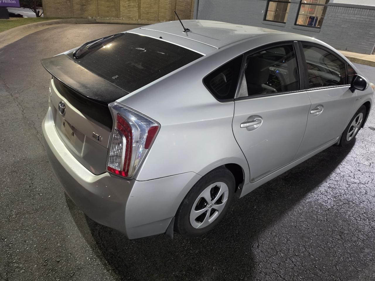 Toyota Prius 5dr HB Three (Natl) 2014