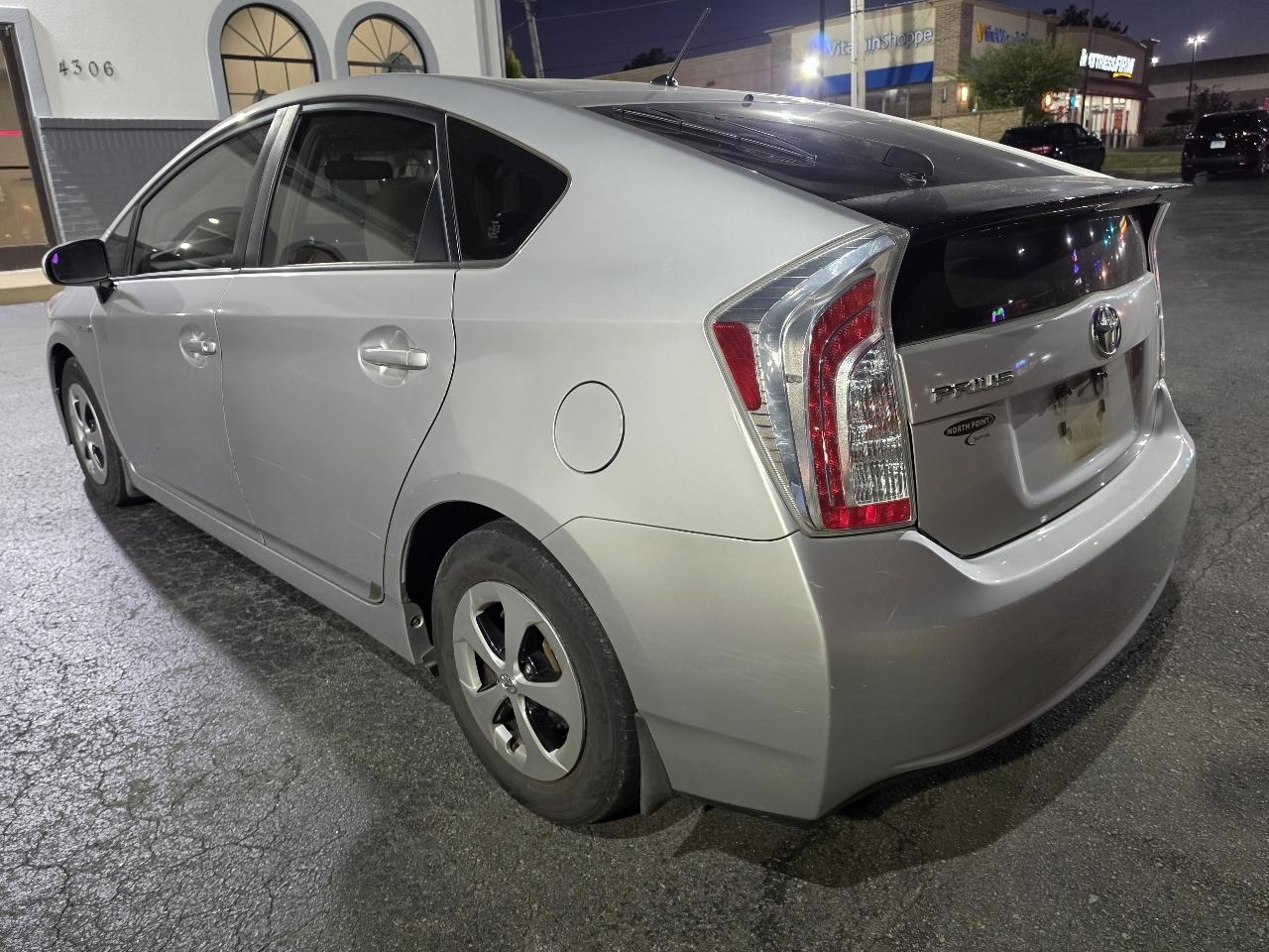 Toyota Prius 5dr HB Three (Natl) 2014