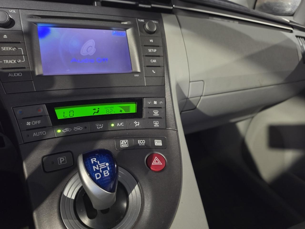 Toyota Prius 5dr HB Three (Natl) 2014