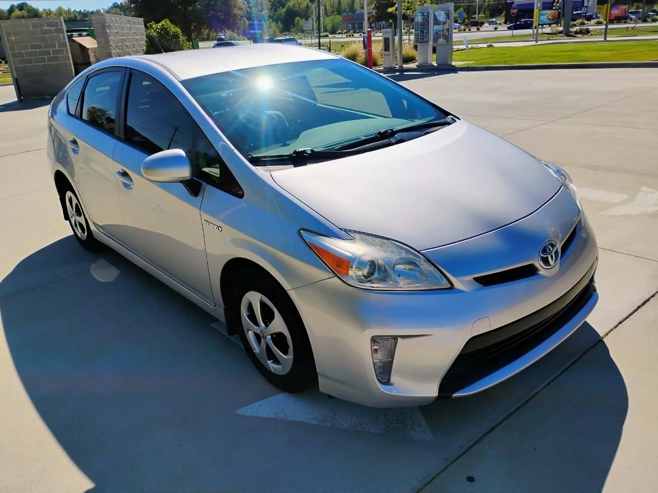 Toyota Prius 5dr HB Three (Natl) 2014