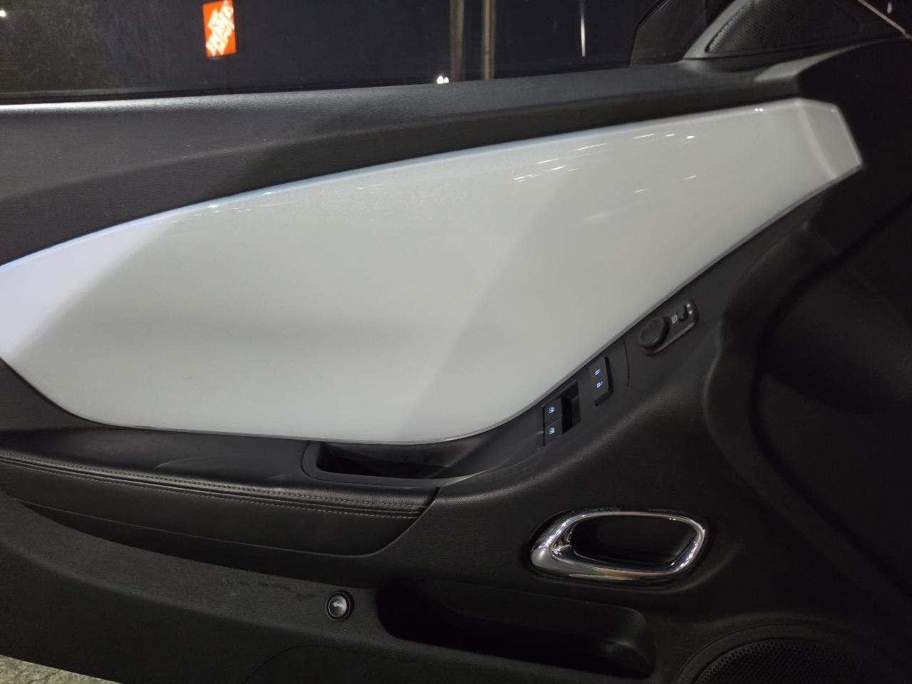 Chevrolet Camaro 2dr Cpe 2SS 2012