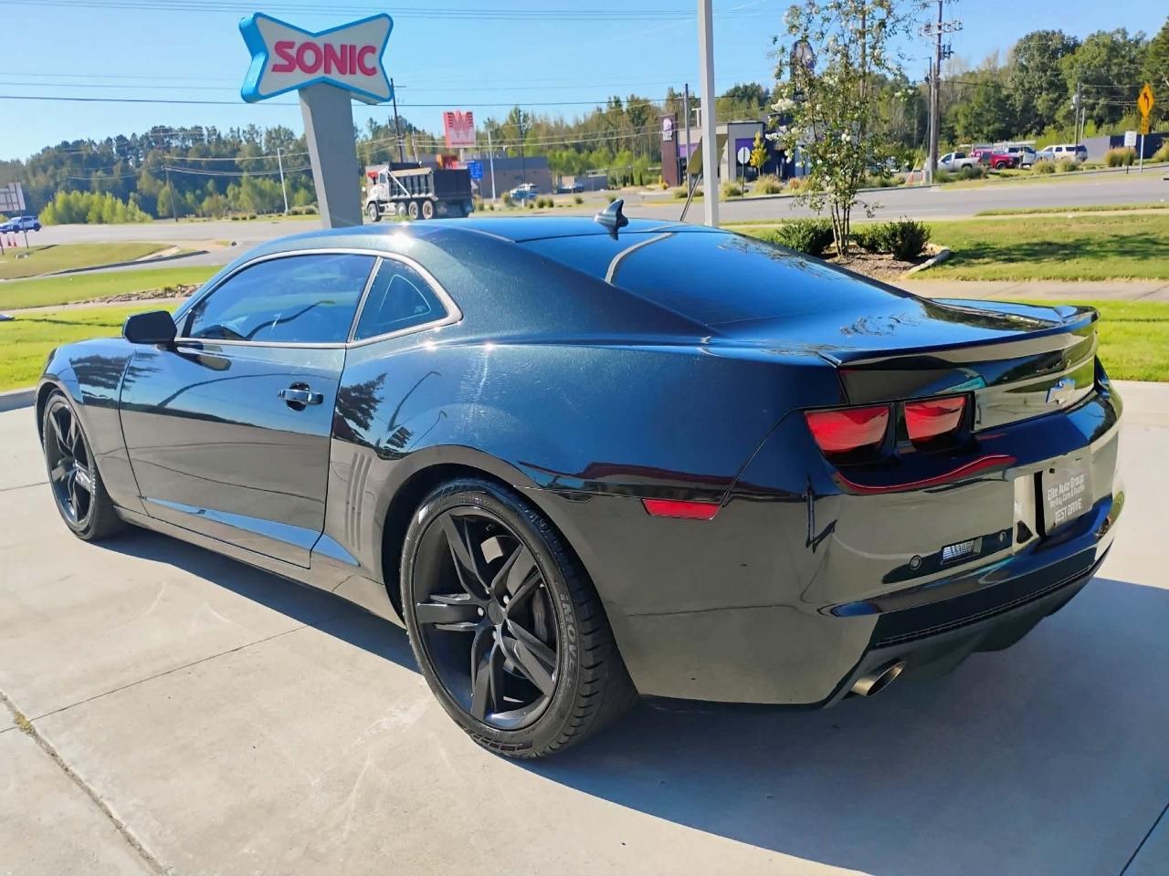 Chevrolet Camaro 2dr Cpe 2SS 2012