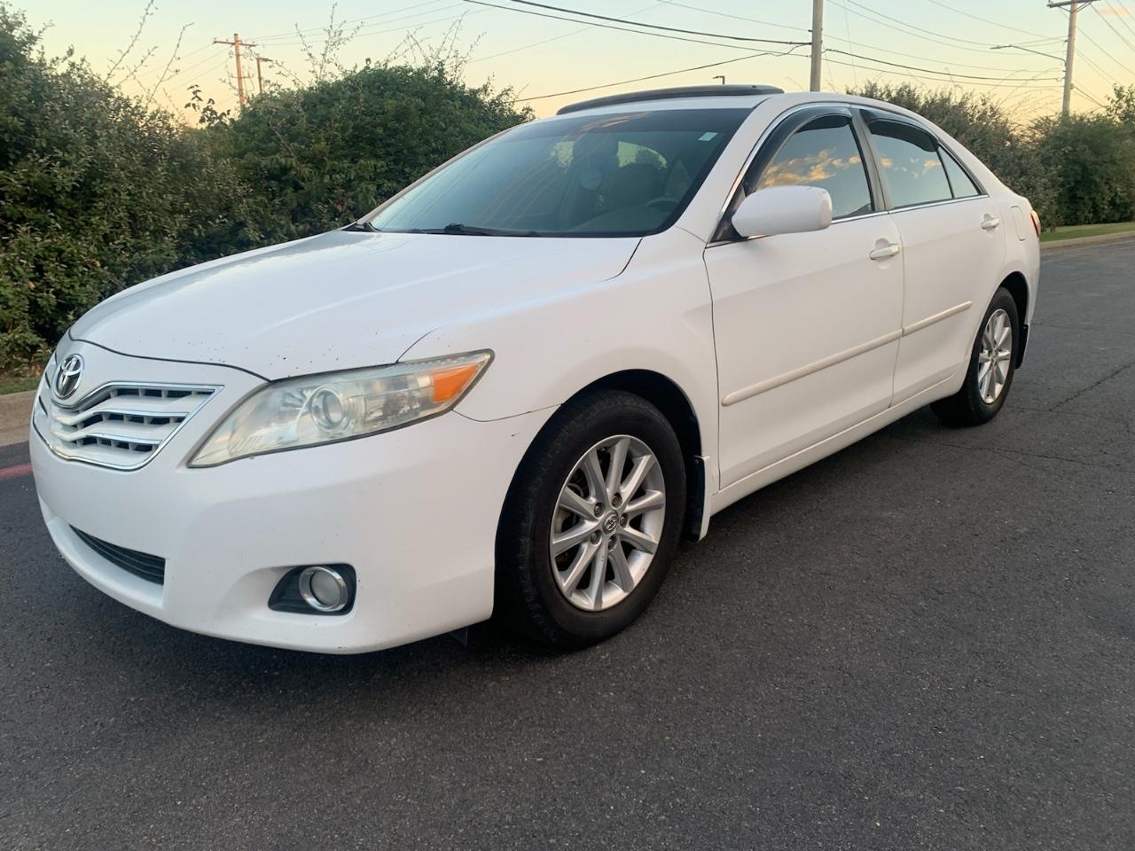 Toyota Camry 4dr Sdn I4 Man (Natl) 2010